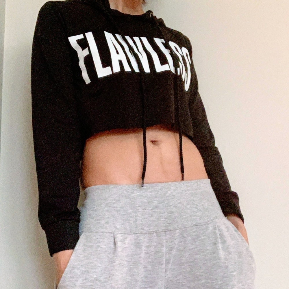 Black Pullover Crop Top Flawless Small - Picture 2 of 5